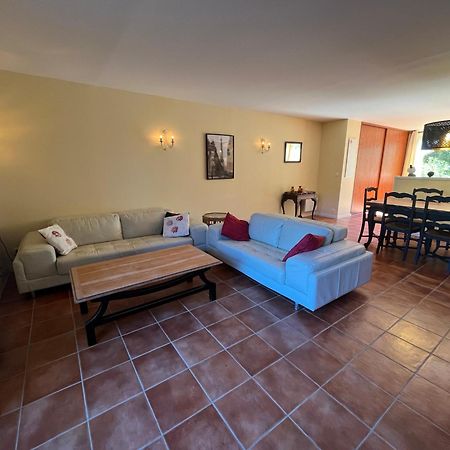 Gites Le Mathelin Lamothe-Montravel Buitenkant foto